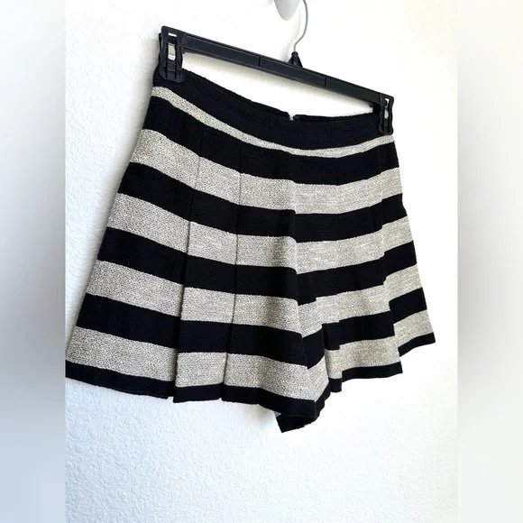 Alice & Olivia Striped‎ Cotton-Blend Jacket & Shorts set size 4